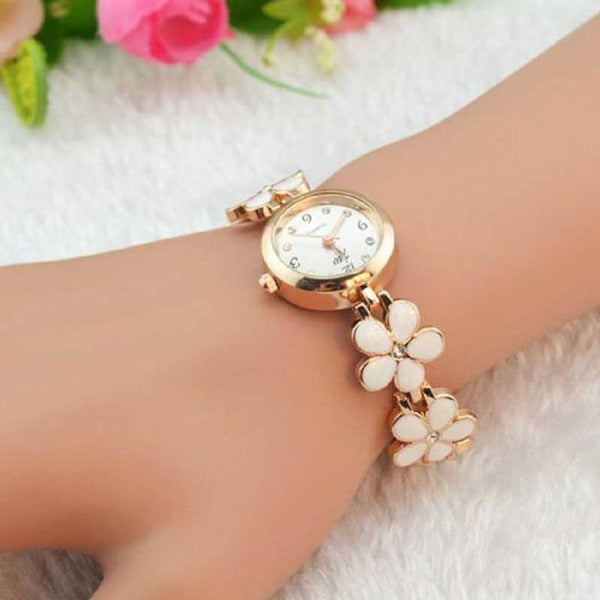 Bracelet Design Rose gold and White Strap Analog Watch For Girls